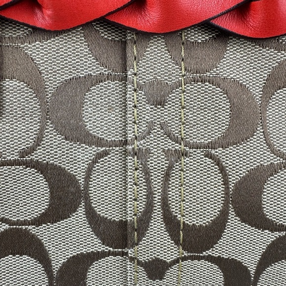Coach Hampton Signature Canvas Leather Handbag Medium Size. - Picture 10 of 17